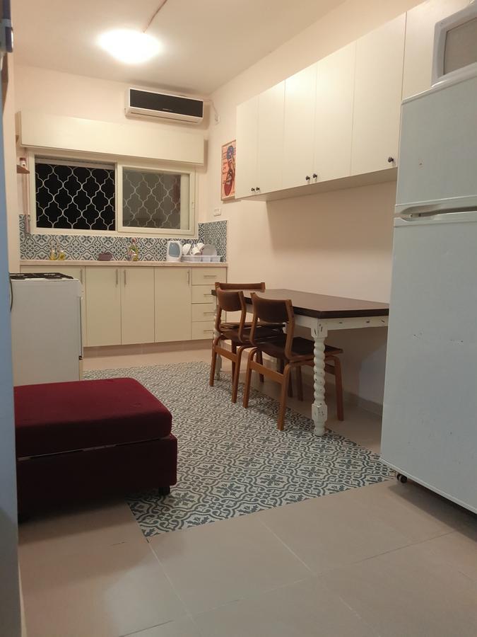3 Stairs Only To Cozy Flat On Hillel St Apartment Haifa Exterior photo
